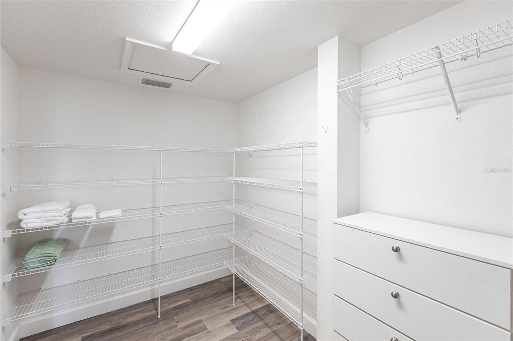 For Rent: $7,200 (3 beds, 3 baths, 1841 Square Feet)