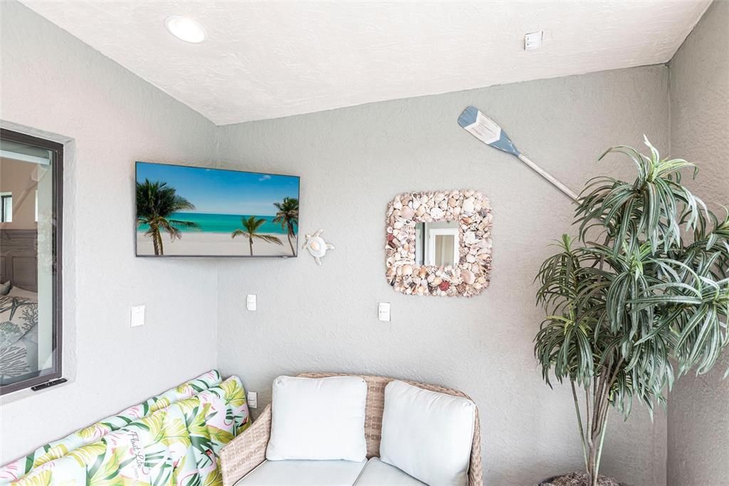 For Rent: $7,200 (3 beds, 3 baths, 1841 Square Feet)