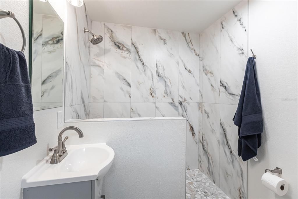 For Rent: $7,200 (3 beds, 3 baths, 1841 Square Feet)