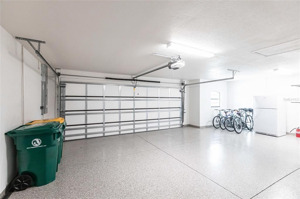 For Rent: $7,200 (3 beds, 3 baths, 1841 Square Feet)