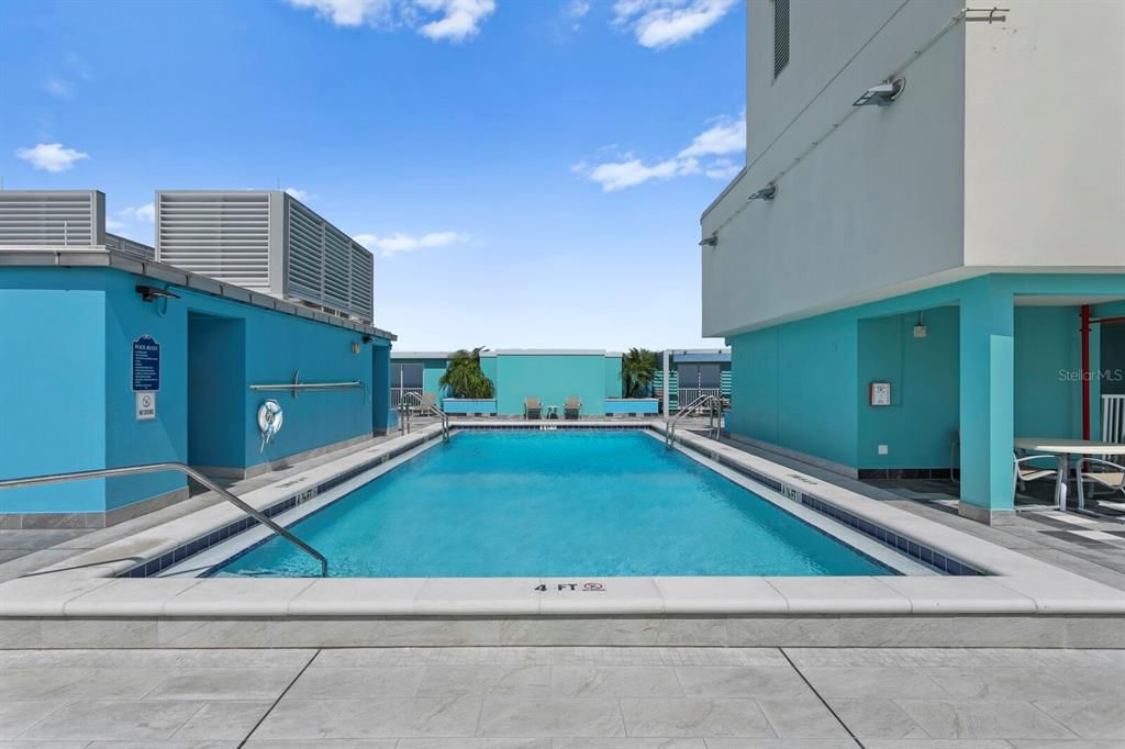 Active With Contract: $4,250 (1 beds, 1 baths, 1226 Square Feet)