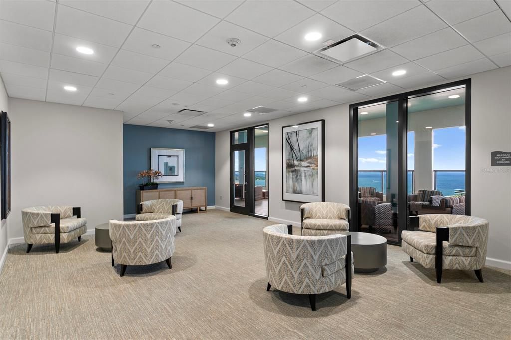 Active With Contract: $4,250 (1 beds, 1 baths, 1226 Square Feet)