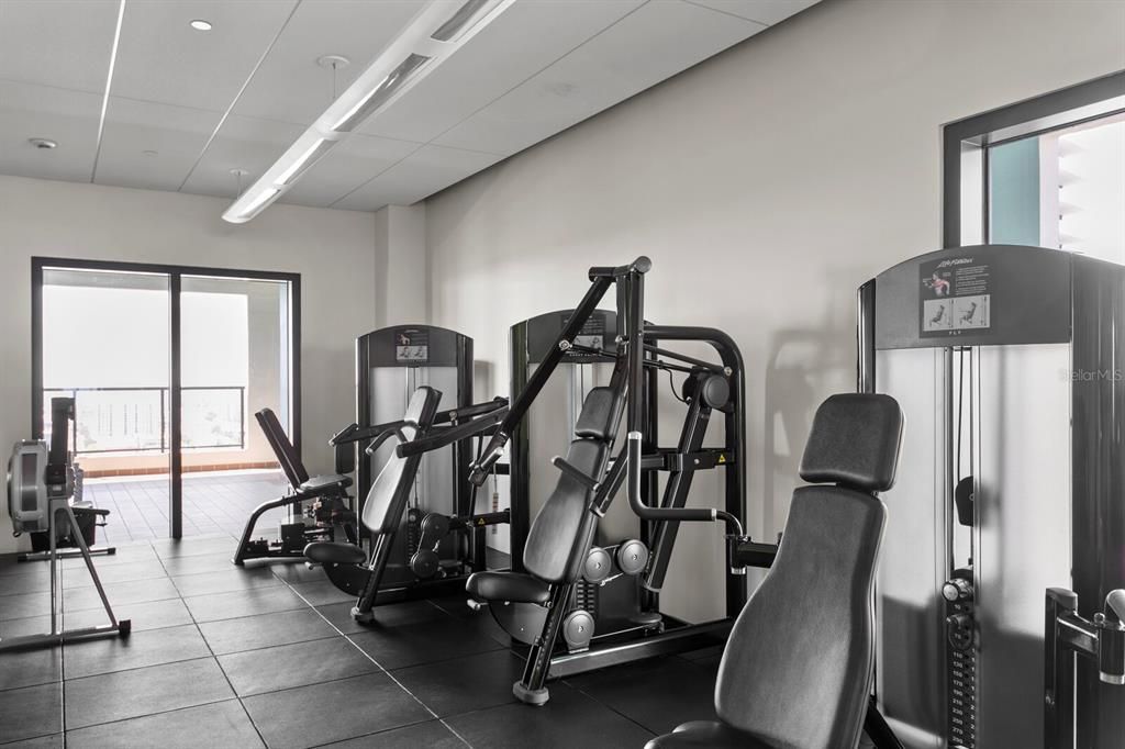 Active With Contract: $4,250 (1 beds, 1 baths, 1226 Square Feet)