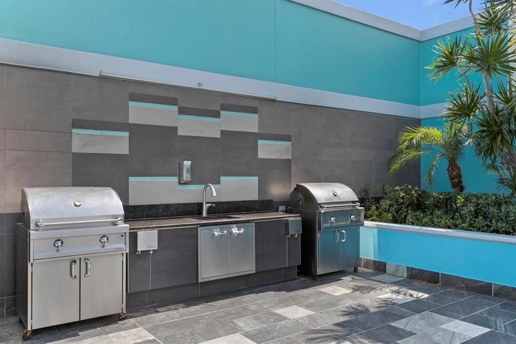 Active With Contract: $4,250 (1 beds, 1 baths, 1226 Square Feet)