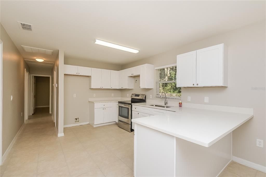 For Rent: $1,745 (3 beds, 3 baths, 1325 Square Feet)