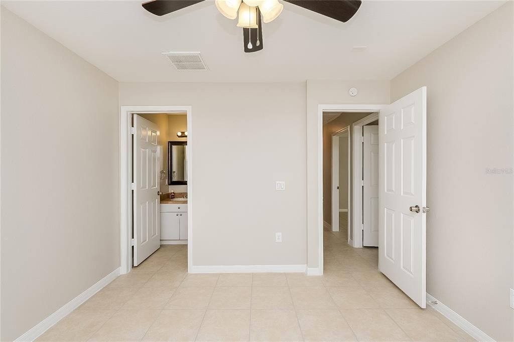 For Rent: $1,745 (3 beds, 3 baths, 1325 Square Feet)