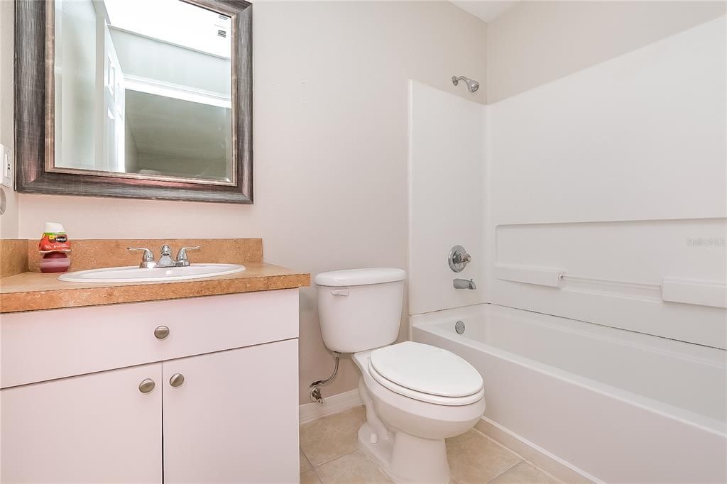 For Rent: $1,745 (3 beds, 3 baths, 1325 Square Feet)