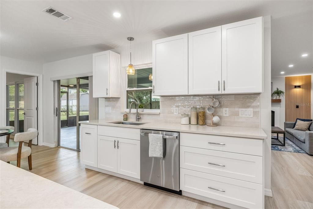 Active With Contract: $554,000 (3 beds, 2 baths, 1409 Square Feet)