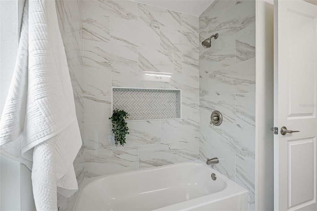 Active With Contract: $554,000 (3 beds, 2 baths, 1409 Square Feet)