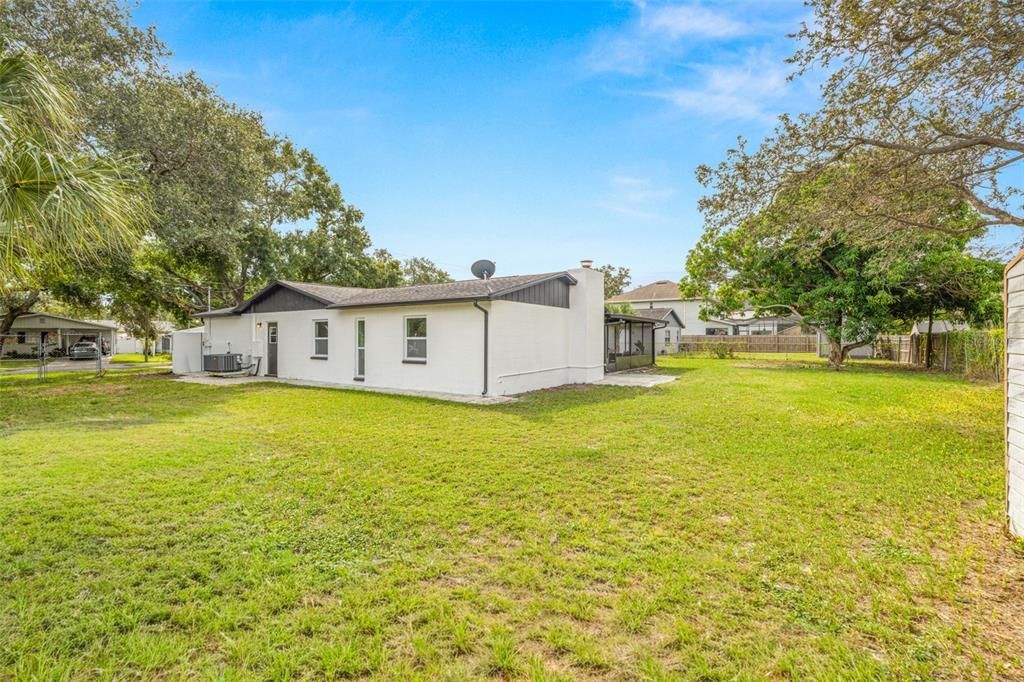 Active With Contract: $554,000 (3 beds, 2 baths, 1409 Square Feet)