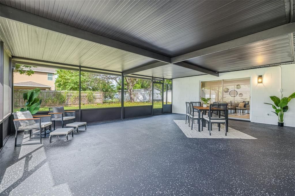 Active With Contract: $554,000 (3 beds, 2 baths, 1409 Square Feet)