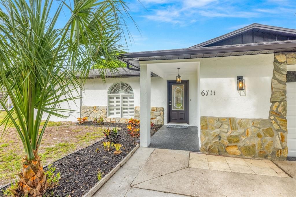 Active With Contract: $554,000 (3 beds, 2 baths, 1409 Square Feet)