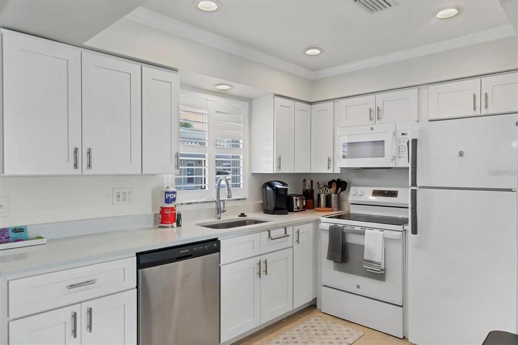 出租: $7,500 (1 贝兹, 1 浴室, 728 平方英尺)