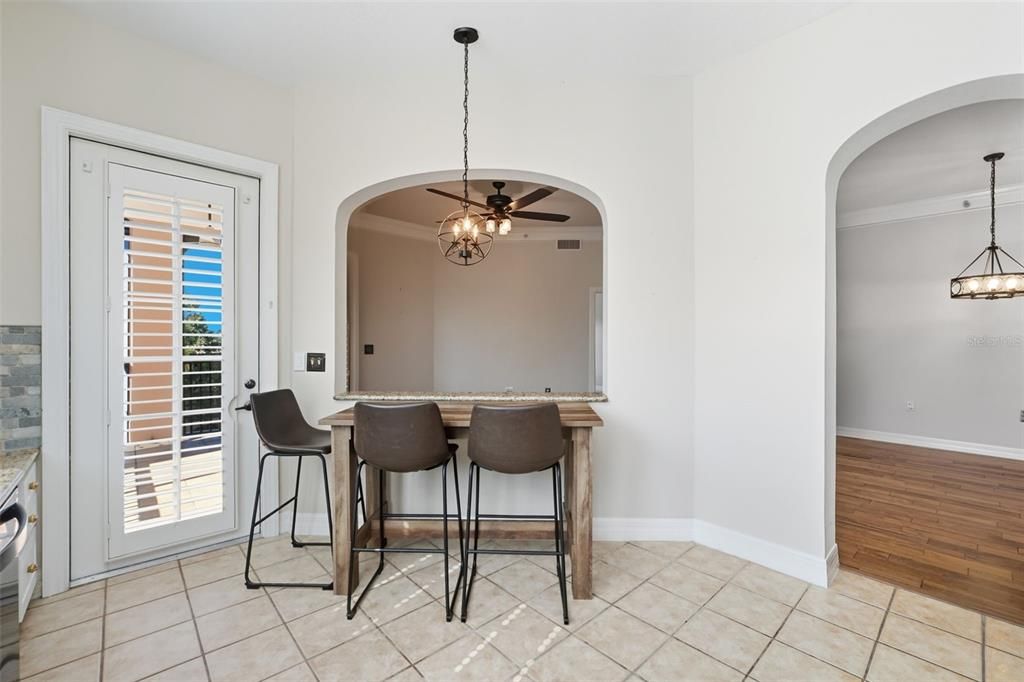 Active With Contract: $470,000 (2 beds, 2 baths, 1290 Square Feet)