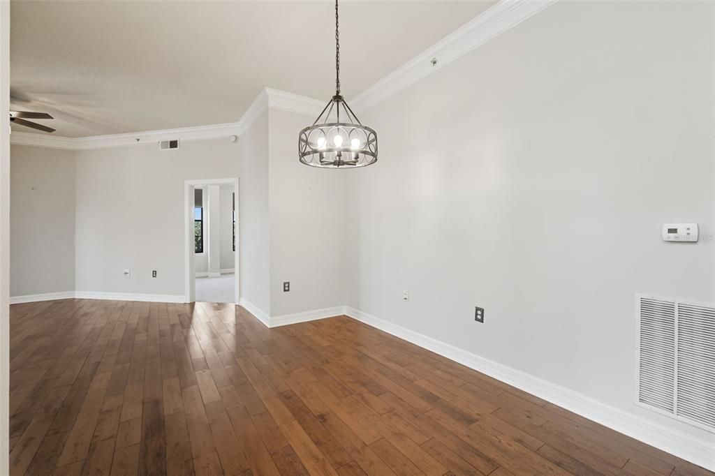 Active With Contract: $470,000 (2 beds, 2 baths, 1290 Square Feet)