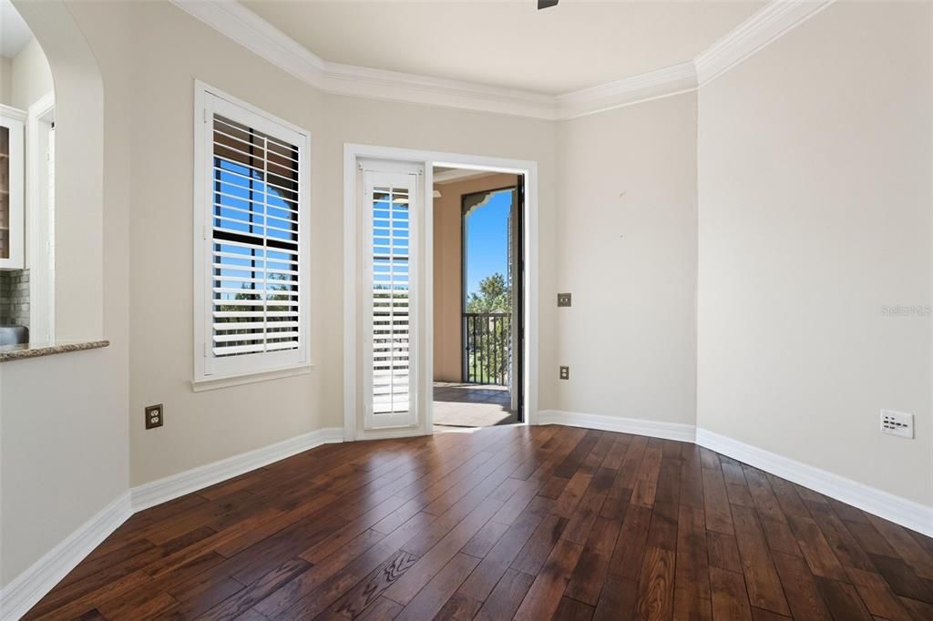 Active With Contract: $470,000 (2 beds, 2 baths, 1290 Square Feet)