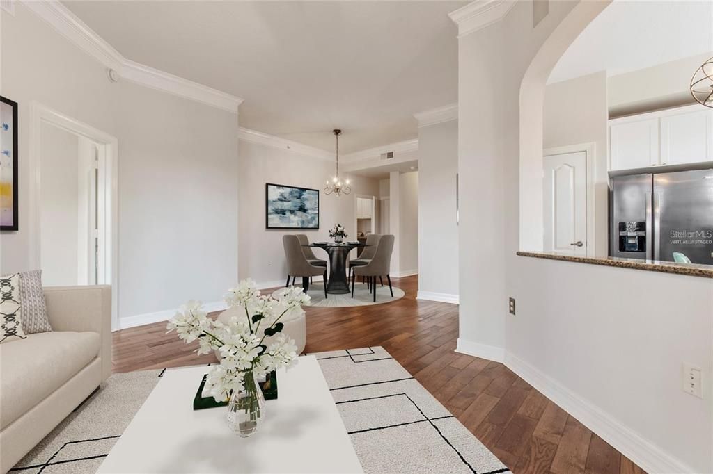 Active With Contract: $470,000 (2 beds, 2 baths, 1290 Square Feet)