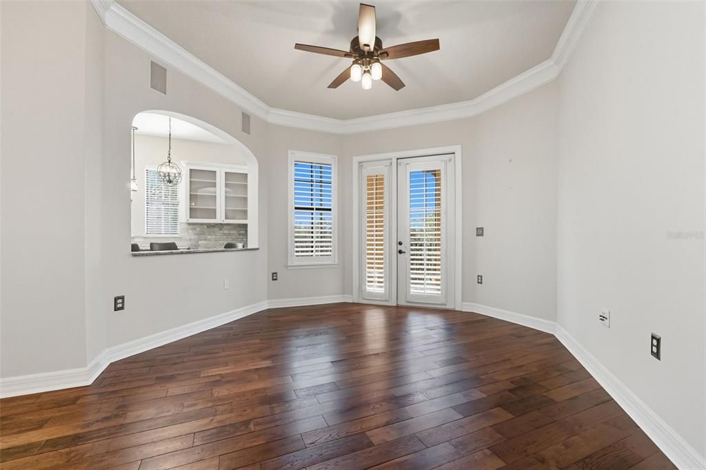 Active With Contract: $470,000 (2 beds, 2 baths, 1290 Square Feet)