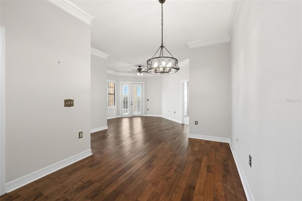 Active With Contract: $470,000 (2 beds, 2 baths, 1290 Square Feet)