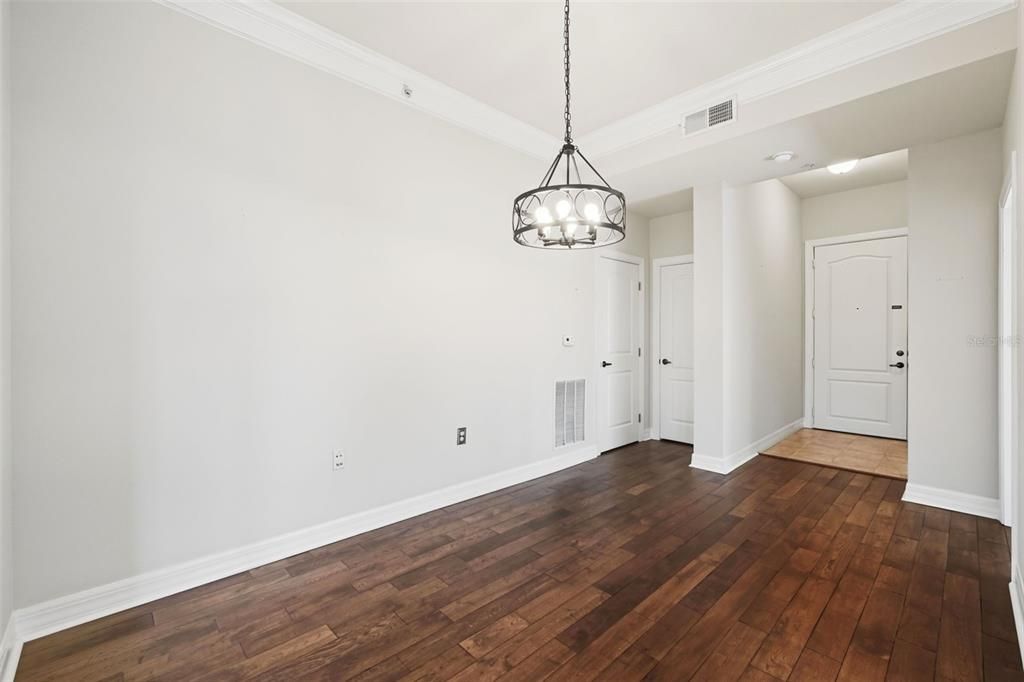 Active With Contract: $470,000 (2 beds, 2 baths, 1290 Square Feet)