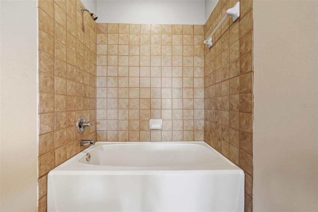 Active With Contract: $470,000 (2 beds, 2 baths, 1290 Square Feet)