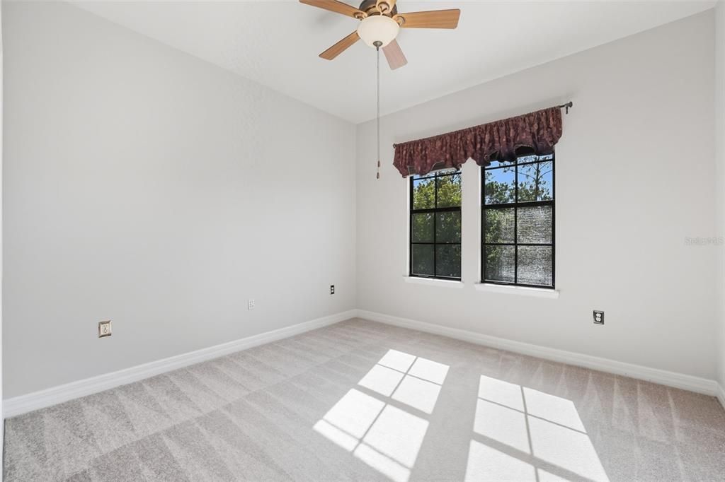 Active With Contract: $470,000 (2 beds, 2 baths, 1290 Square Feet)