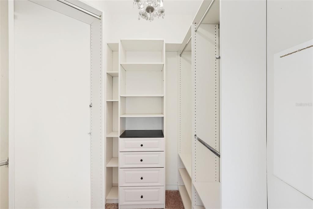 Active With Contract: $470,000 (2 beds, 2 baths, 1290 Square Feet)