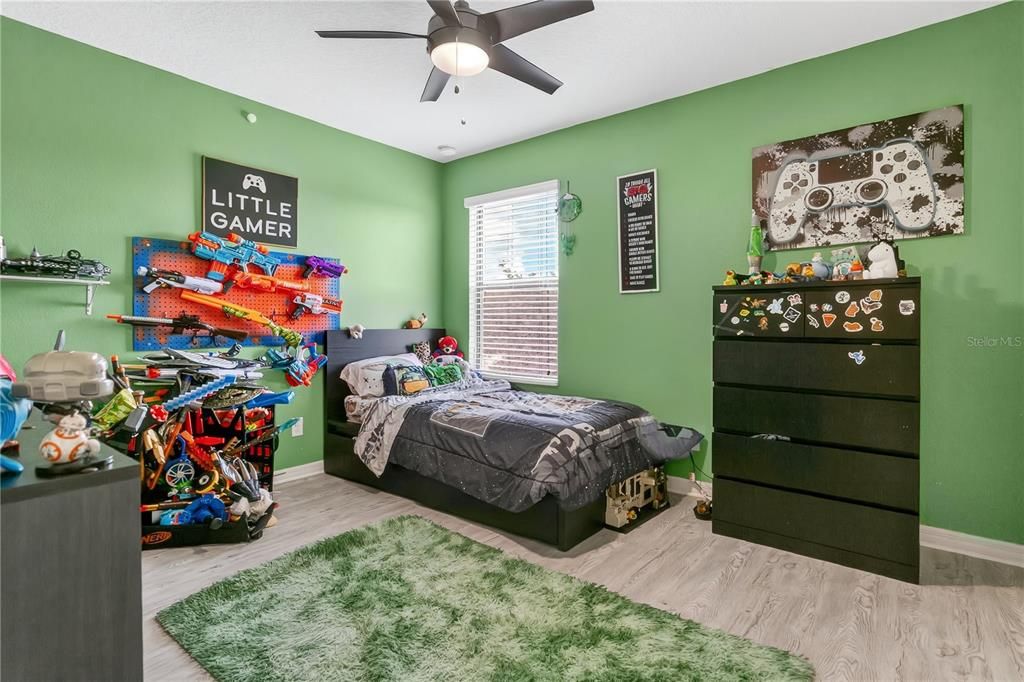 Active With Contract: $475,000 (3 beds, 2 baths, 2117 Square Feet)