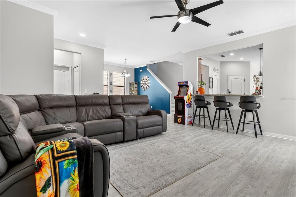 Active With Contract: $475,000 (3 beds, 2 baths, 2117 Square Feet)