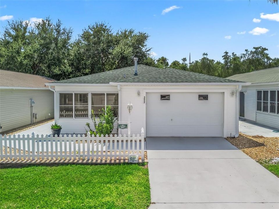 Недавно продано: $275,000 (2 спален, 2 ванн, 1156 Квадратных фут)