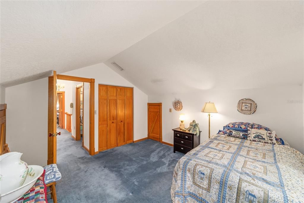 En Venta: $598,750 (4 camas, 3 baños, 2096 Pies cuadrados)