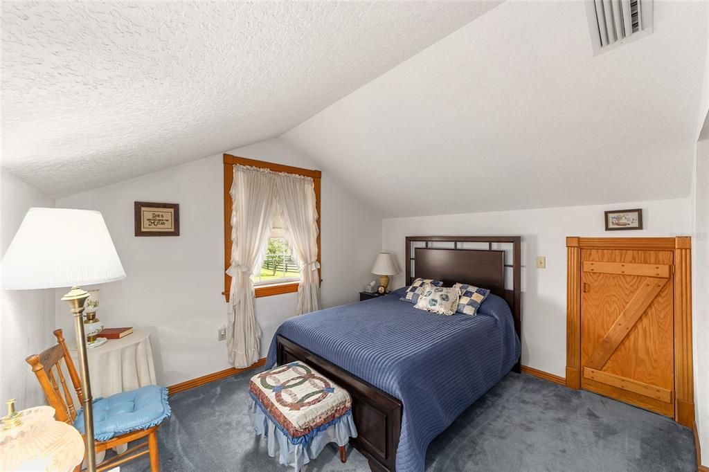 En Venta: $598,750 (4 camas, 3 baños, 2096 Pies cuadrados)