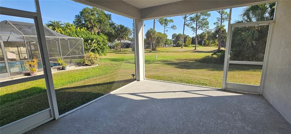 出租: $2,075 (3 贝兹, 2 浴室, 2066 平方英尺)