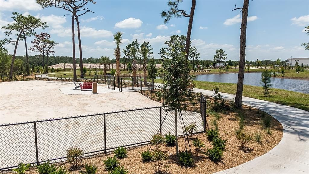 Active With Contract: $735,000 (6 beds, 4 baths, 4627 Square Feet)