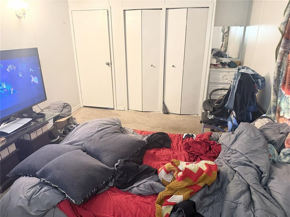 For Sale: $220,000 (3 beds, 2 baths, 1440 Square Feet)