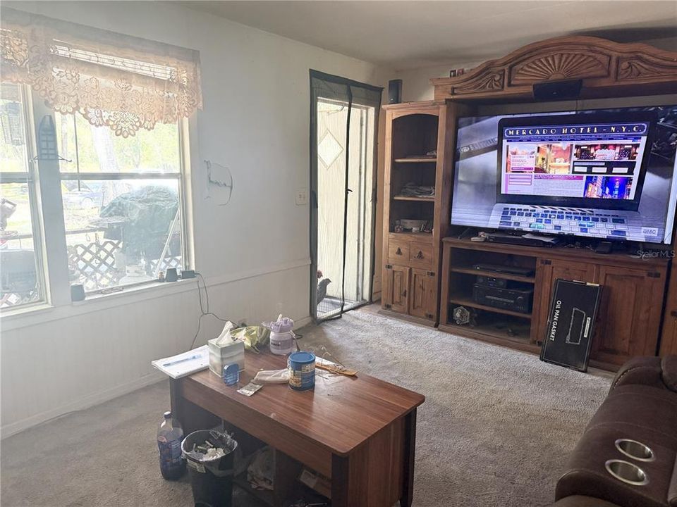 For Sale: $220,000 (3 beds, 2 baths, 1440 Square Feet)