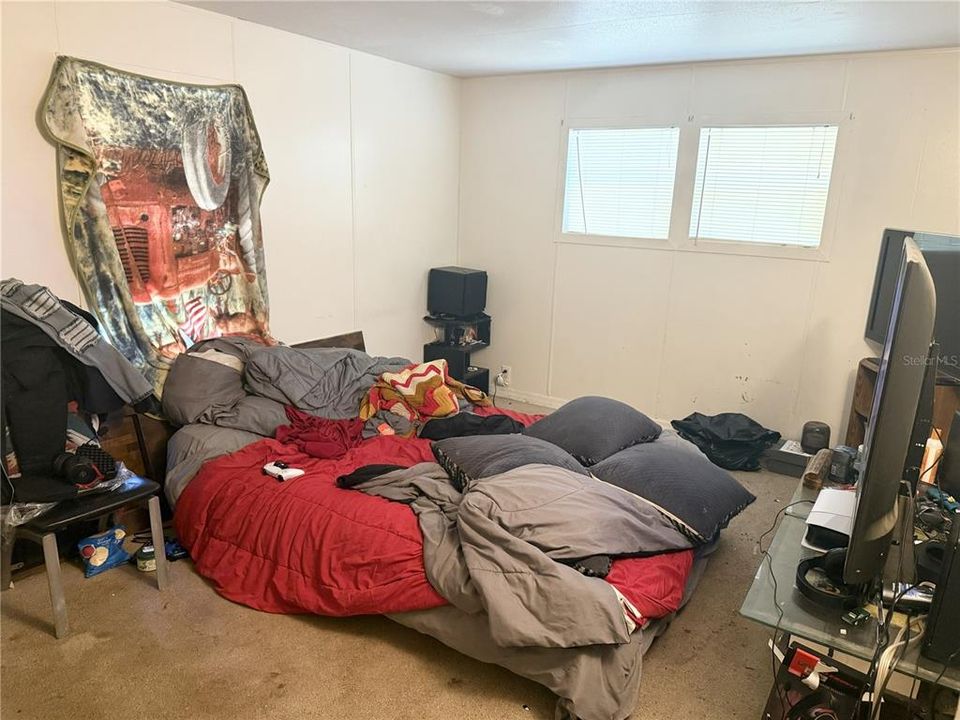 For Sale: $220,000 (3 beds, 2 baths, 1440 Square Feet)