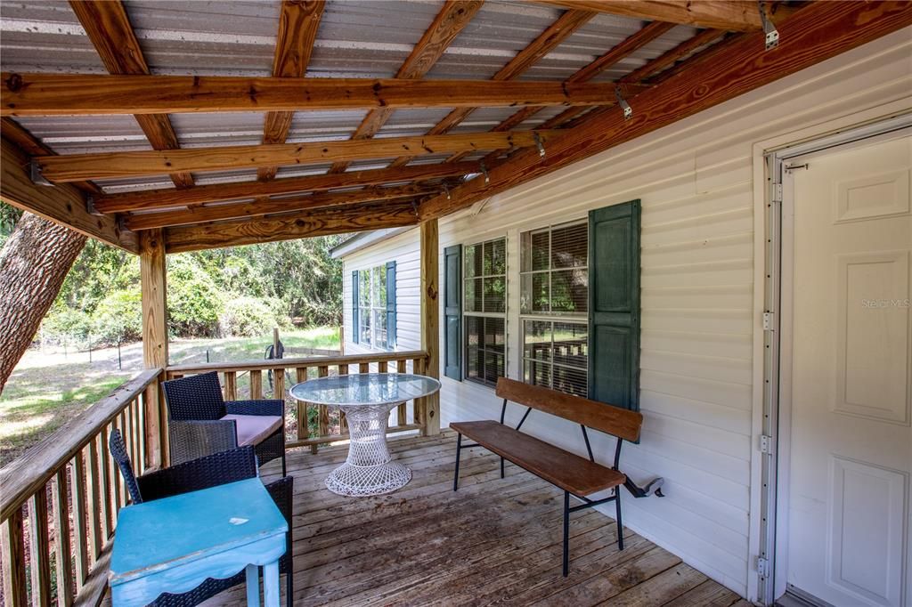 For Sale: $200,000 (3 beds, 2 baths, 1736 Square Feet)