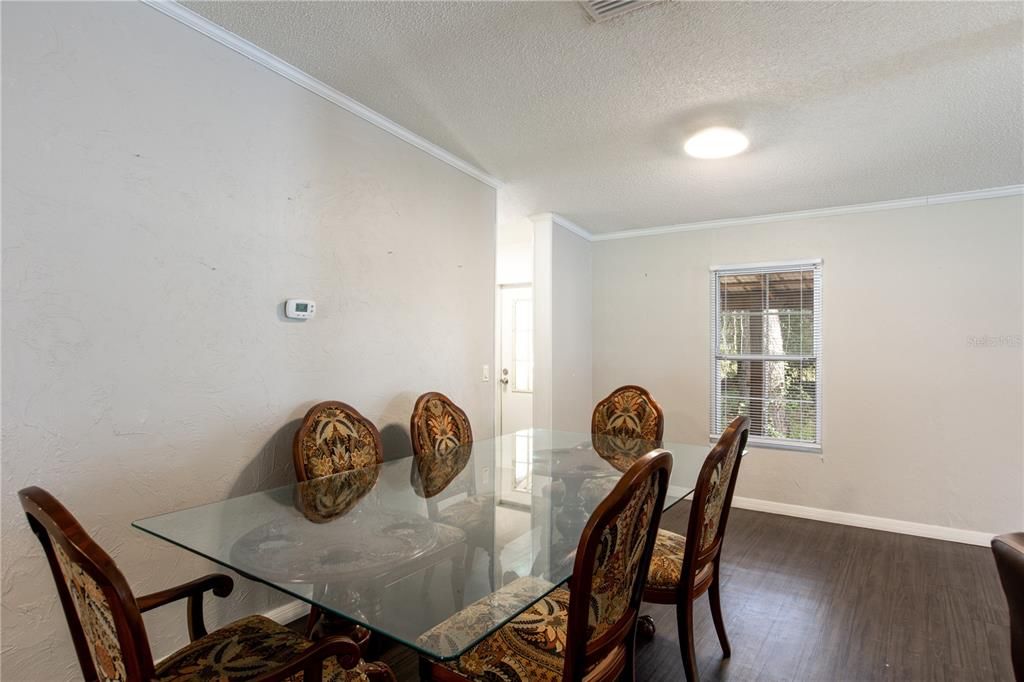 For Sale: $200,000 (3 beds, 2 baths, 1736 Square Feet)