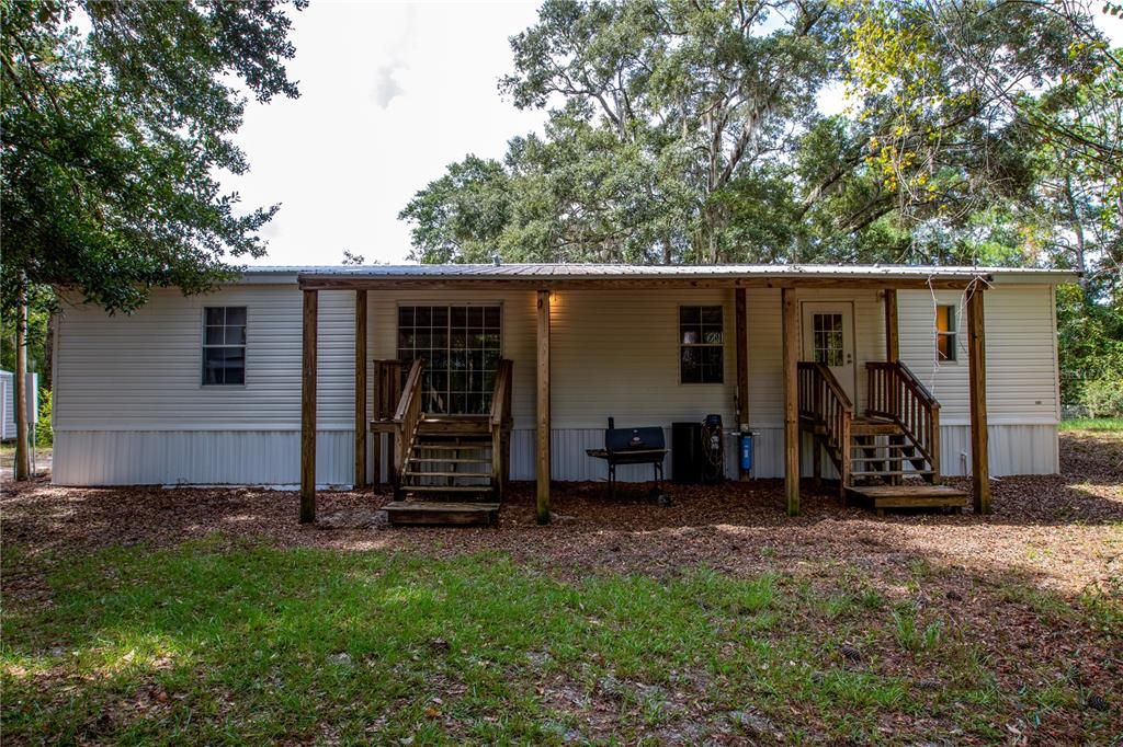 For Sale: $200,000 (3 beds, 2 baths, 1736 Square Feet)