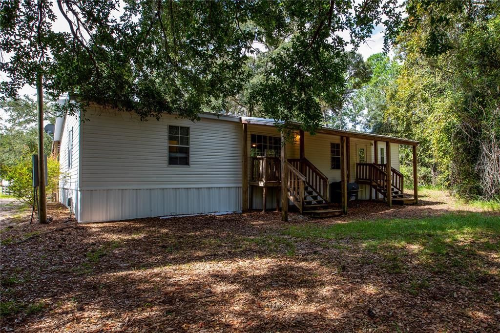 For Sale: $200,000 (3 beds, 2 baths, 1736 Square Feet)