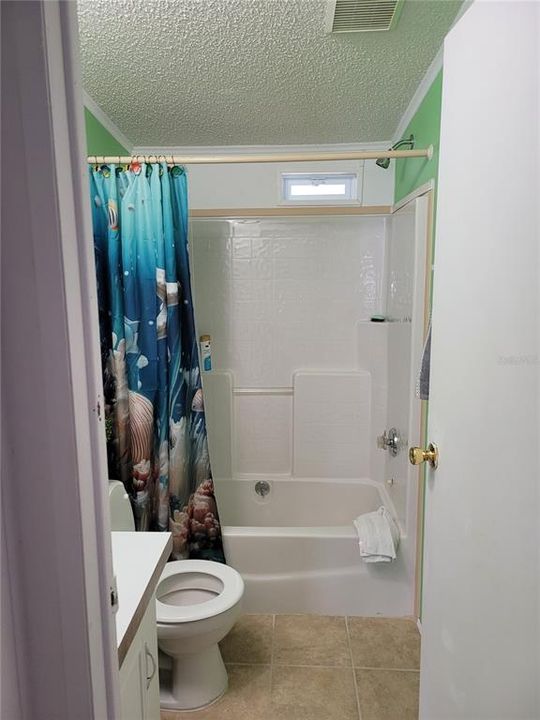 For Sale: $199,500 (3 beds, 2 baths, 1304 Square Feet)