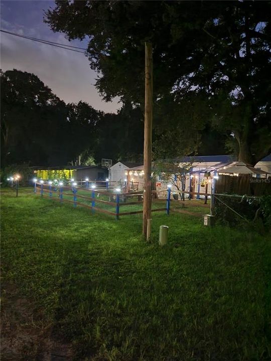 For Sale: $199,500 (3 beds, 2 baths, 1304 Square Feet)