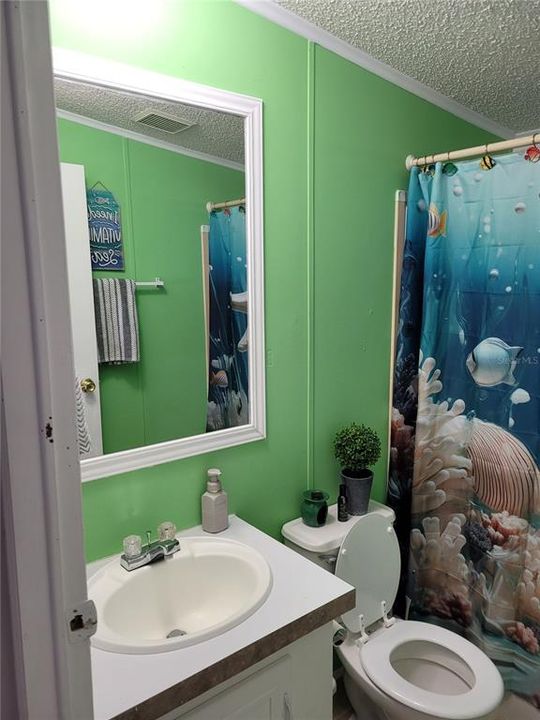 For Sale: $199,500 (3 beds, 2 baths, 1304 Square Feet)