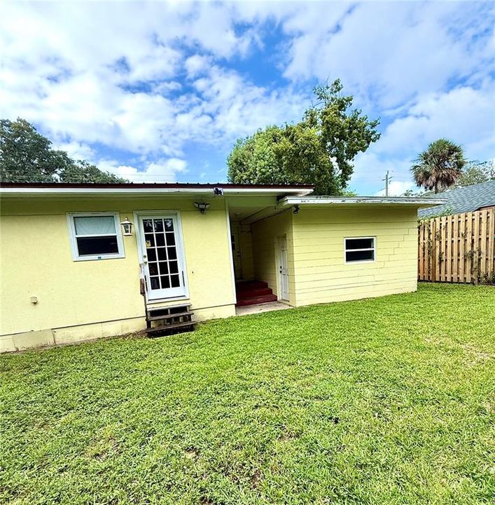 待售: $362,250 (2 贝兹, 2 浴室, 1383 平方英尺)