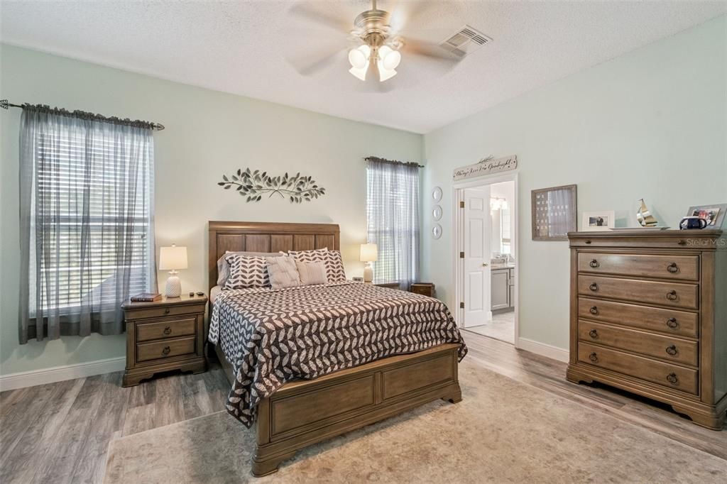 For Sale: $675,000 (4 beds, 3 baths, 2650 Square Feet)