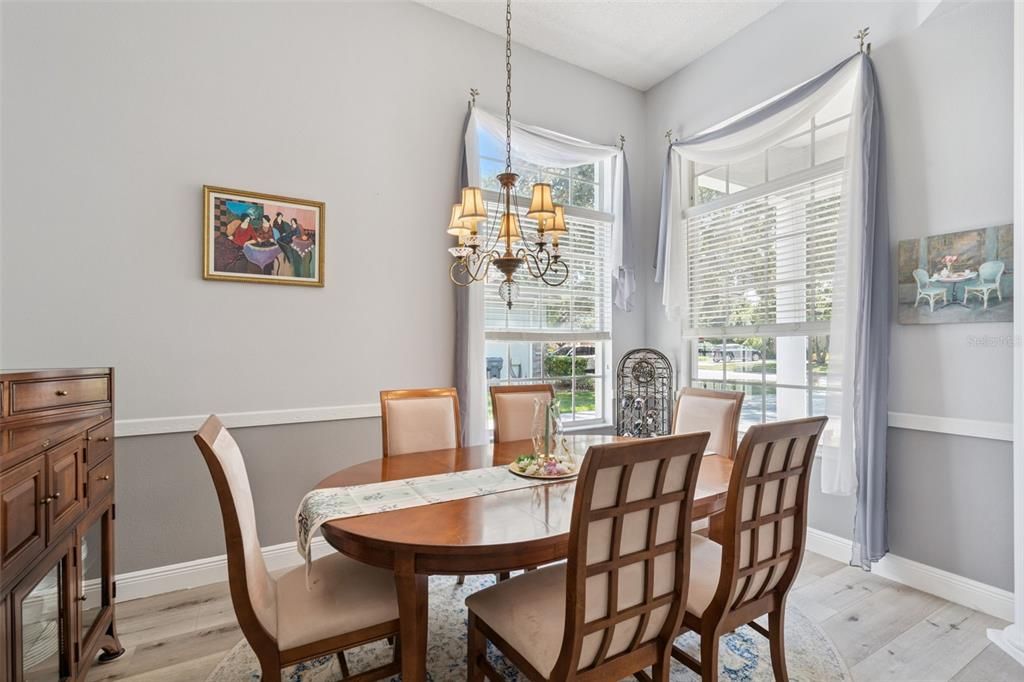 For Sale: $675,000 (4 beds, 3 baths, 2650 Square Feet)