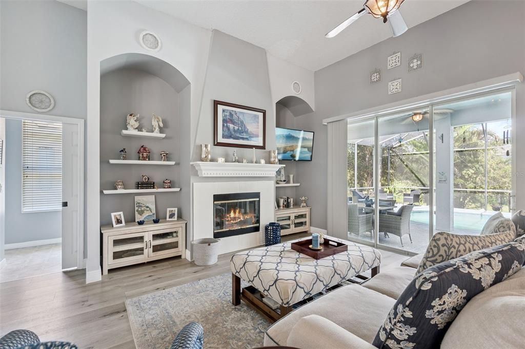 For Sale: $675,000 (4 beds, 3 baths, 2650 Square Feet)