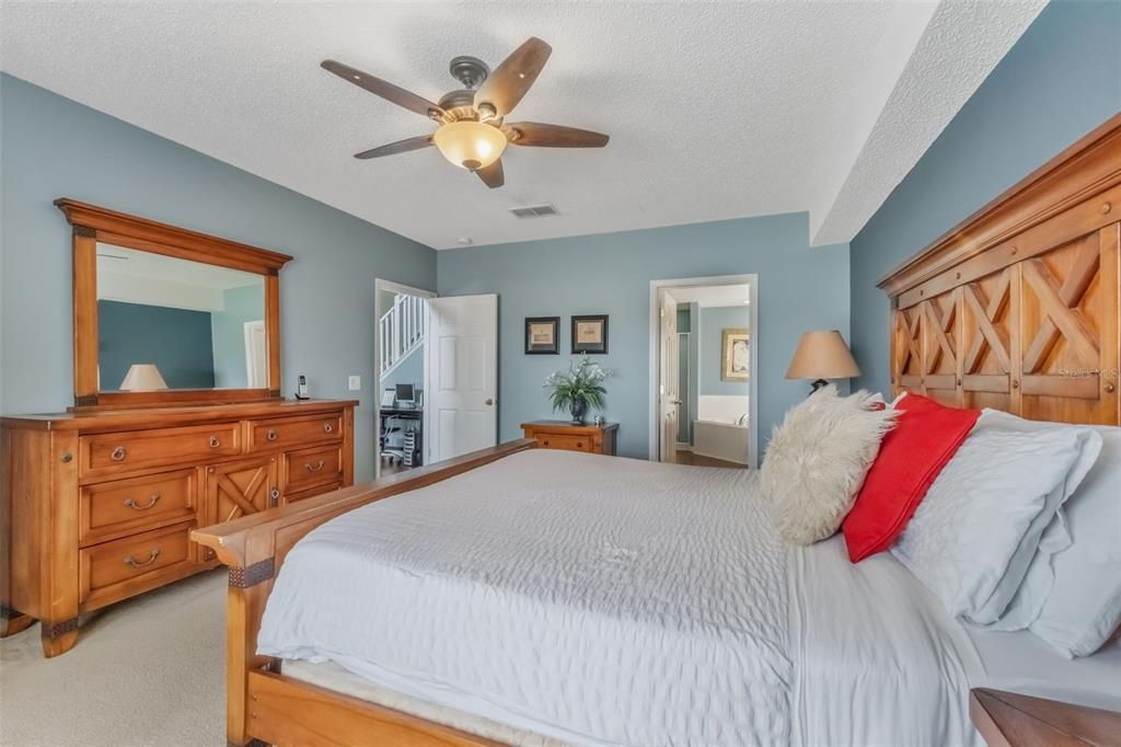 Active With Contract: $474,900 (5 beds, 4 baths, 2317 Square Feet)