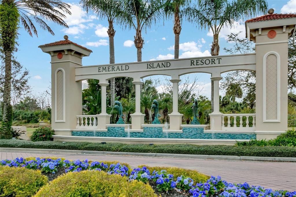 Active With Contract: $474,900 (5 beds, 4 baths, 2317 Square Feet)